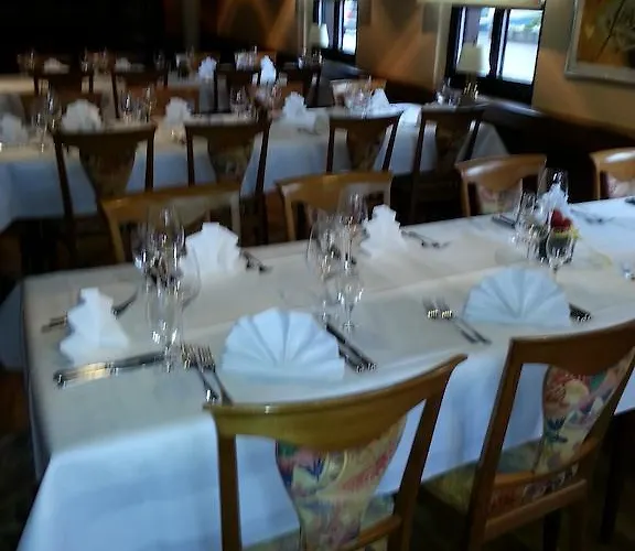 호텔 Zum Schwan 3*